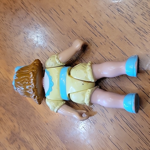 1994 Fisher Price L9ving Family Girl With Red Hair Yellow Outfit - Picture 2 of 5